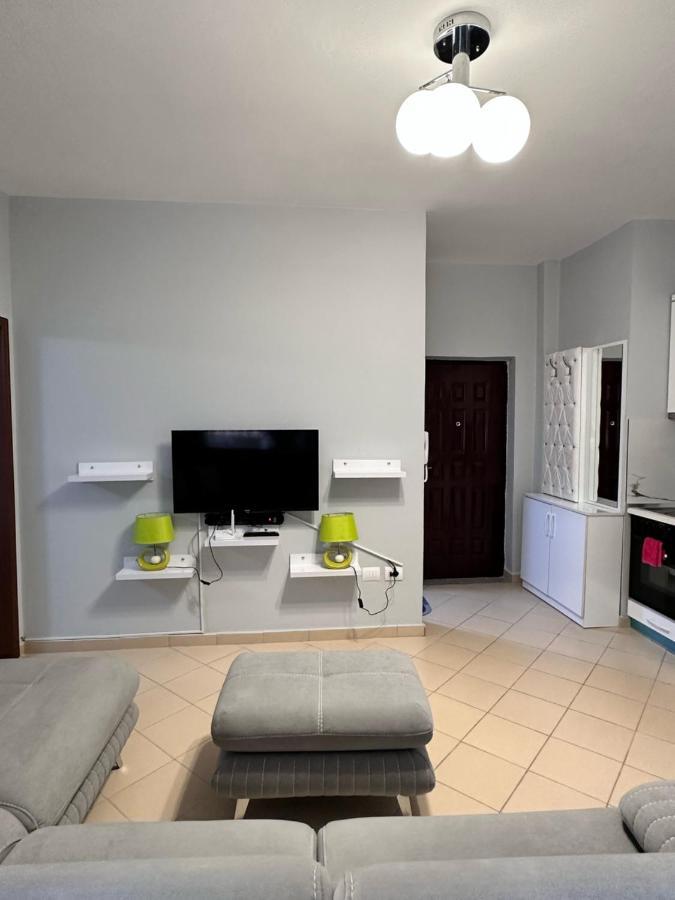 סרנדה Solei Apartments מראה חיצוני תמונה