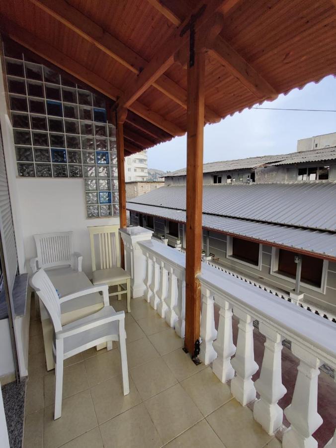 סרנדה Solei Apartments מראה חיצוני תמונה