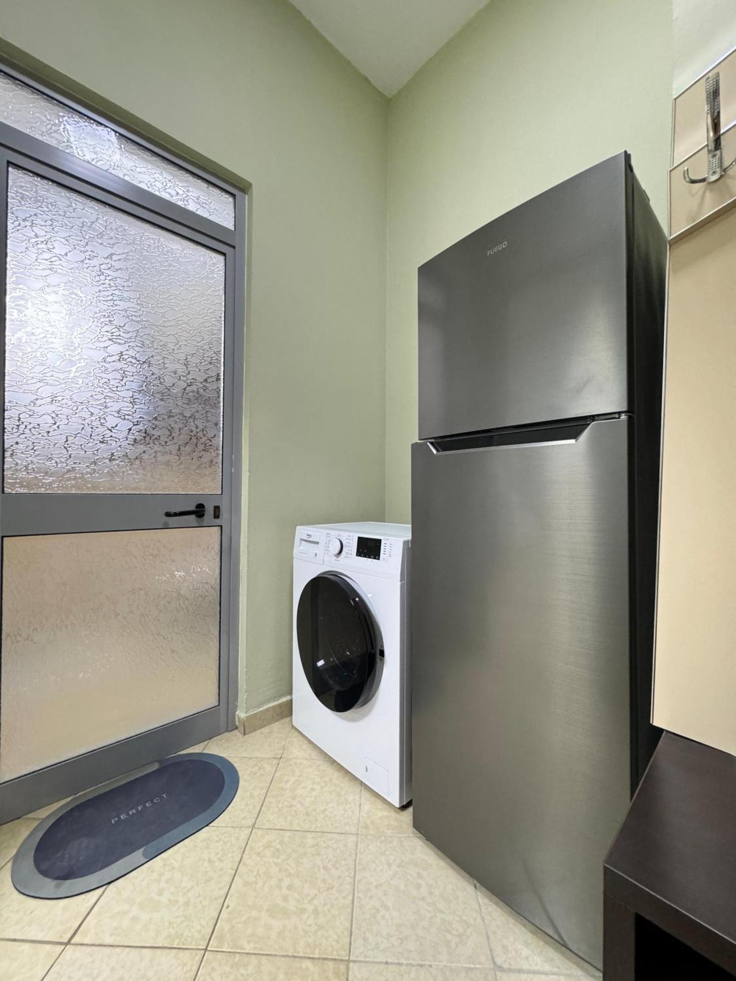 סרנדה Solei Apartments מראה חיצוני תמונה