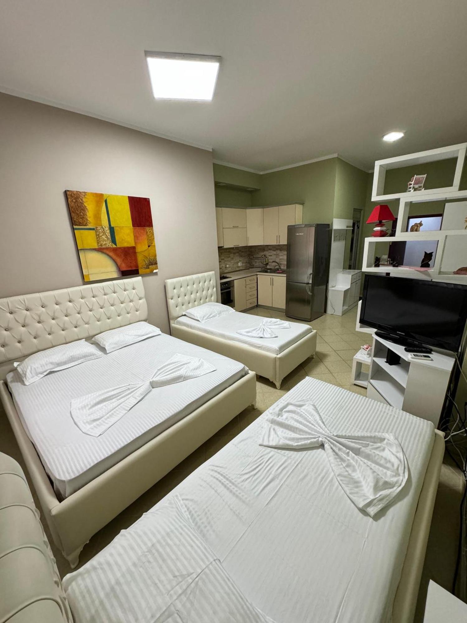 סרנדה Solei Apartments מראה חיצוני תמונה