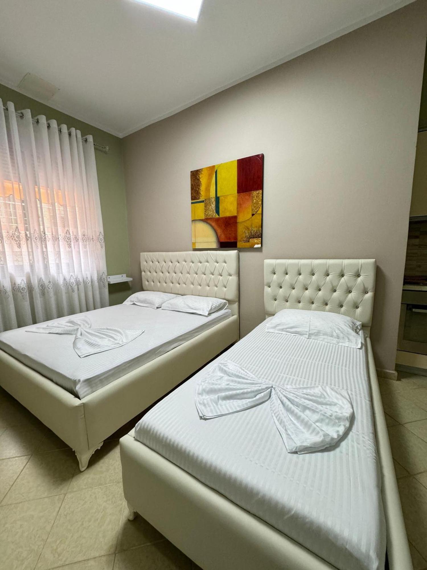 סרנדה Solei Apartments מראה חיצוני תמונה