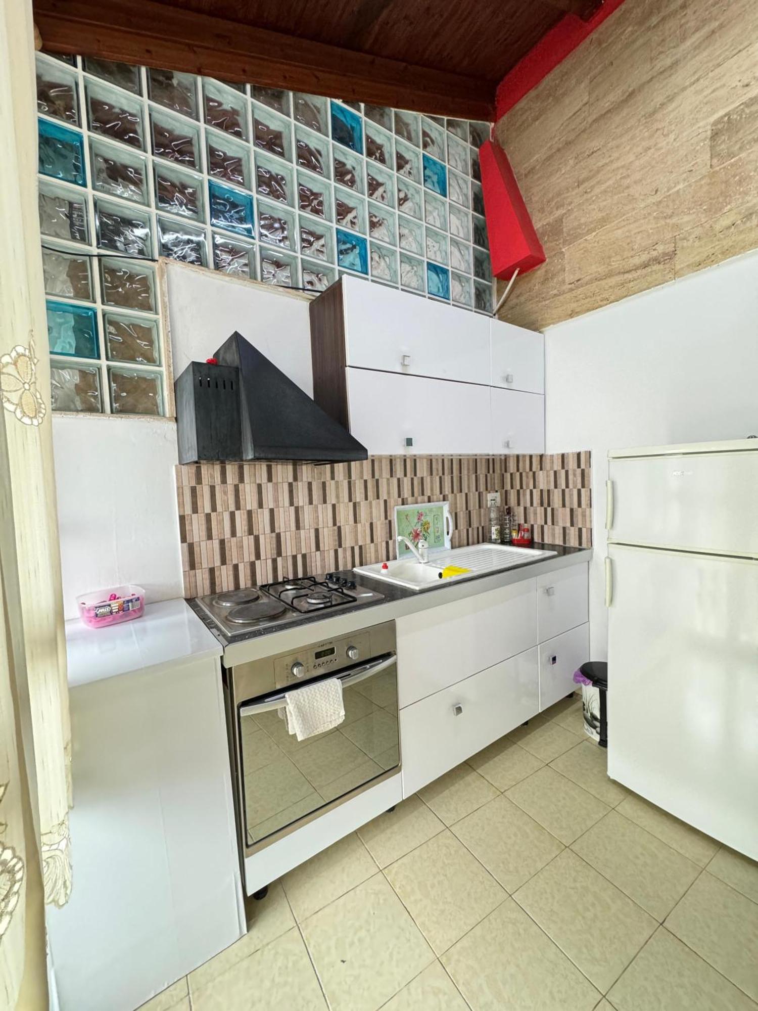 סרנדה Solei Apartments מראה חיצוני תמונה